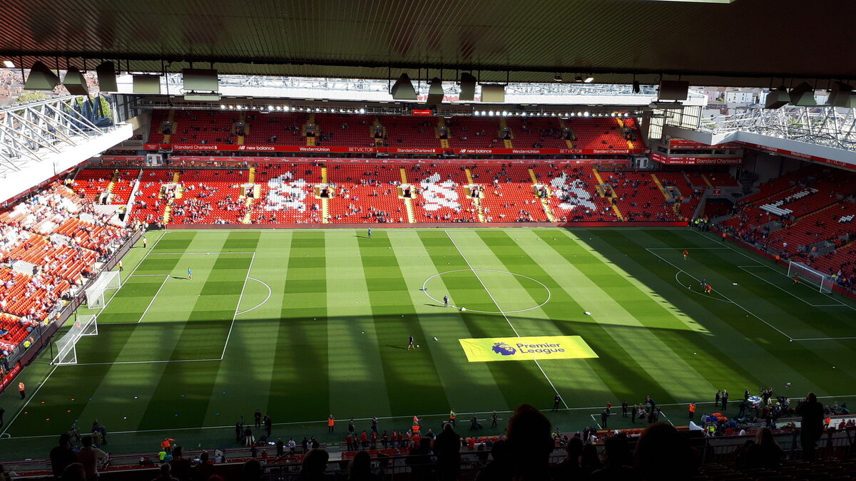 Everton vs Liverpool: Vai trò chiến thuật của Salah và Isak dưới áp lực derby Merseyside